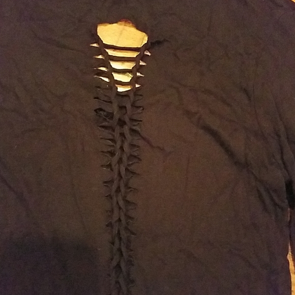 Ladies top - Picture 3 of 3